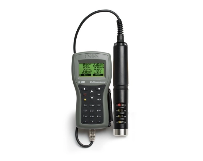 Portable multiparameter with probe holders