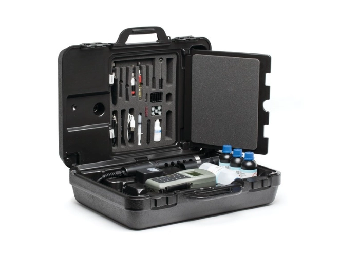 Portable multiparameter with probe holders