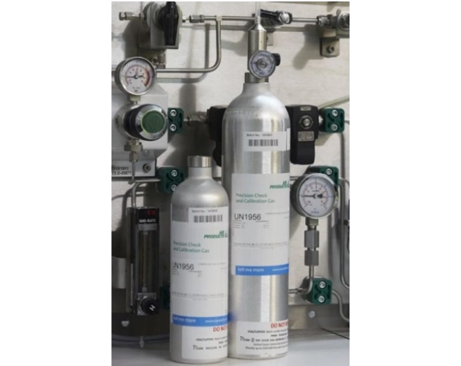 Gas calibration bottles