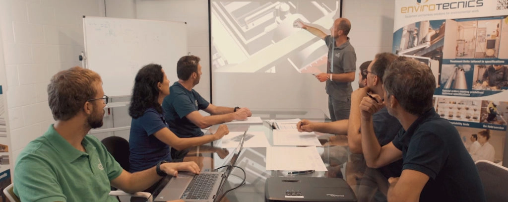 Trabaja con nosotros